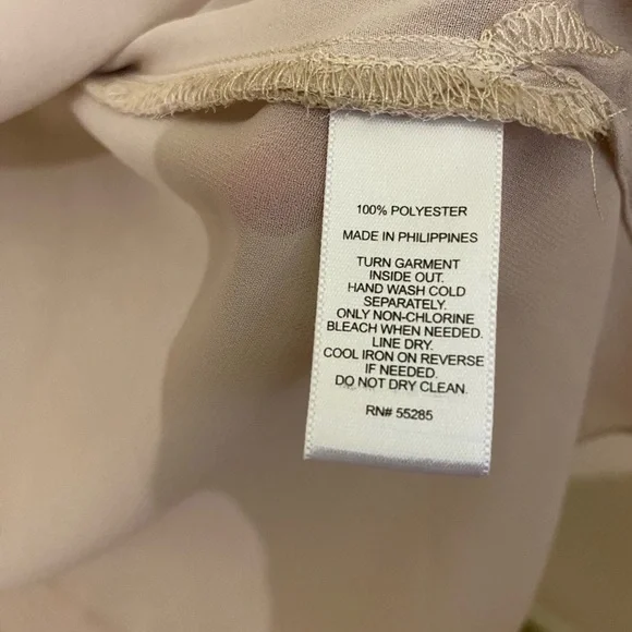 Express Women Blouse - Picture 5 of 6